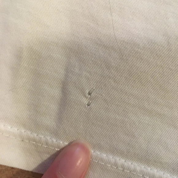 Guess  graphic shirt - Picture 4 of 5